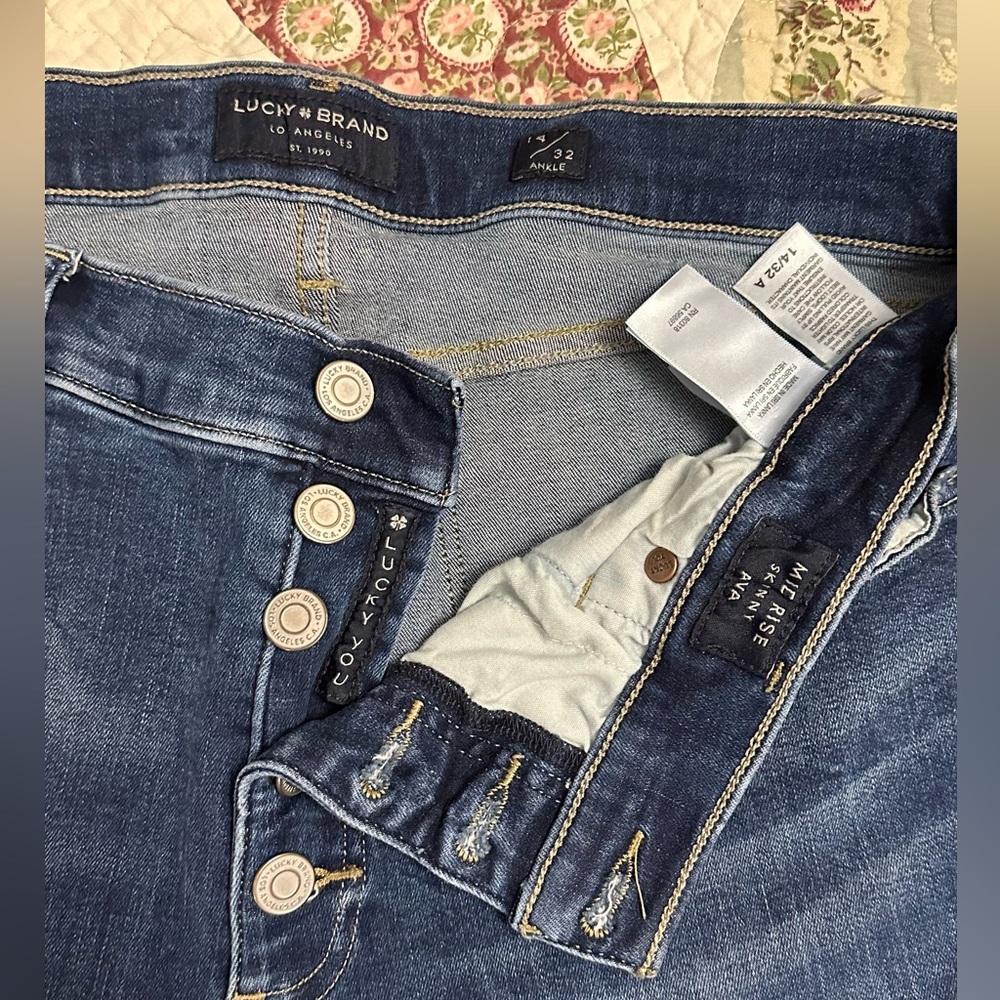 Lucky Brand jeans